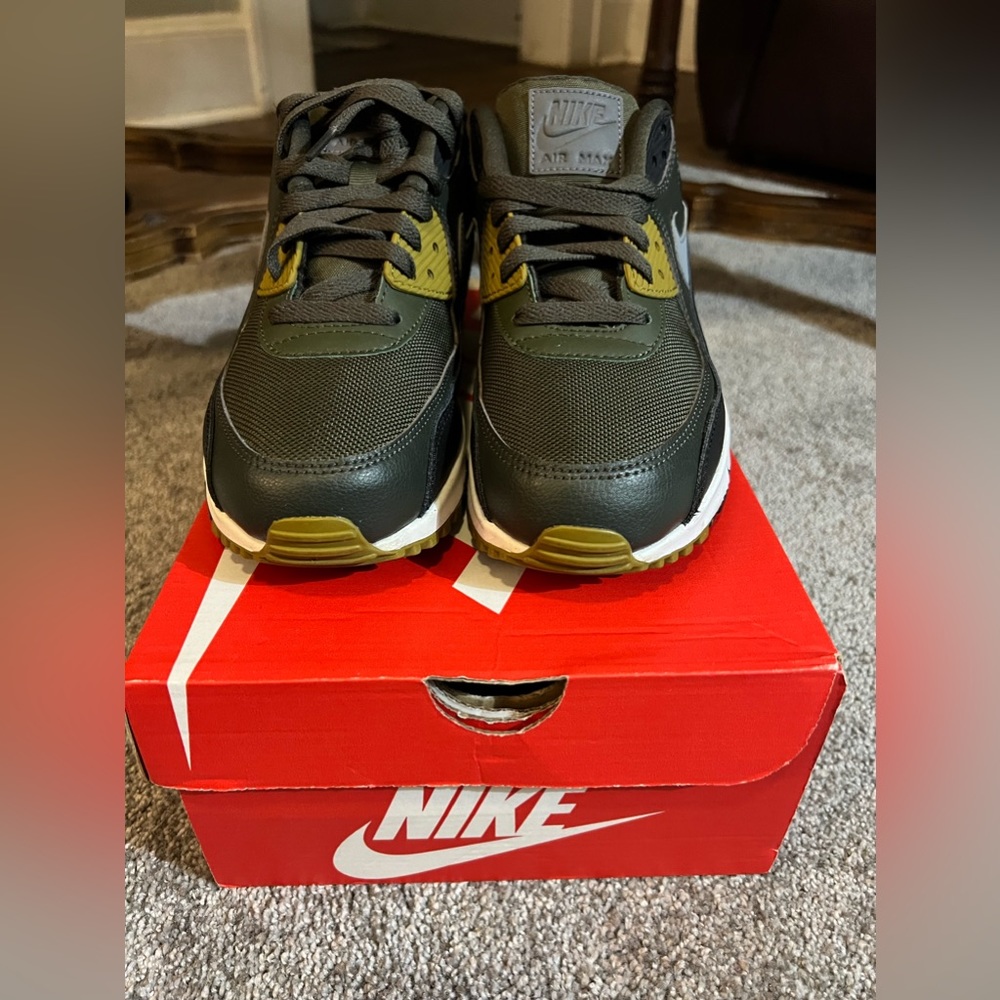 Nike Air Max Men's Olive Green Black White Athletic Shoes - Picture 2 of 6